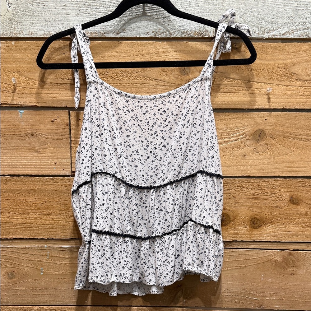 Bobeau Black and White Floral Tiered Camisole